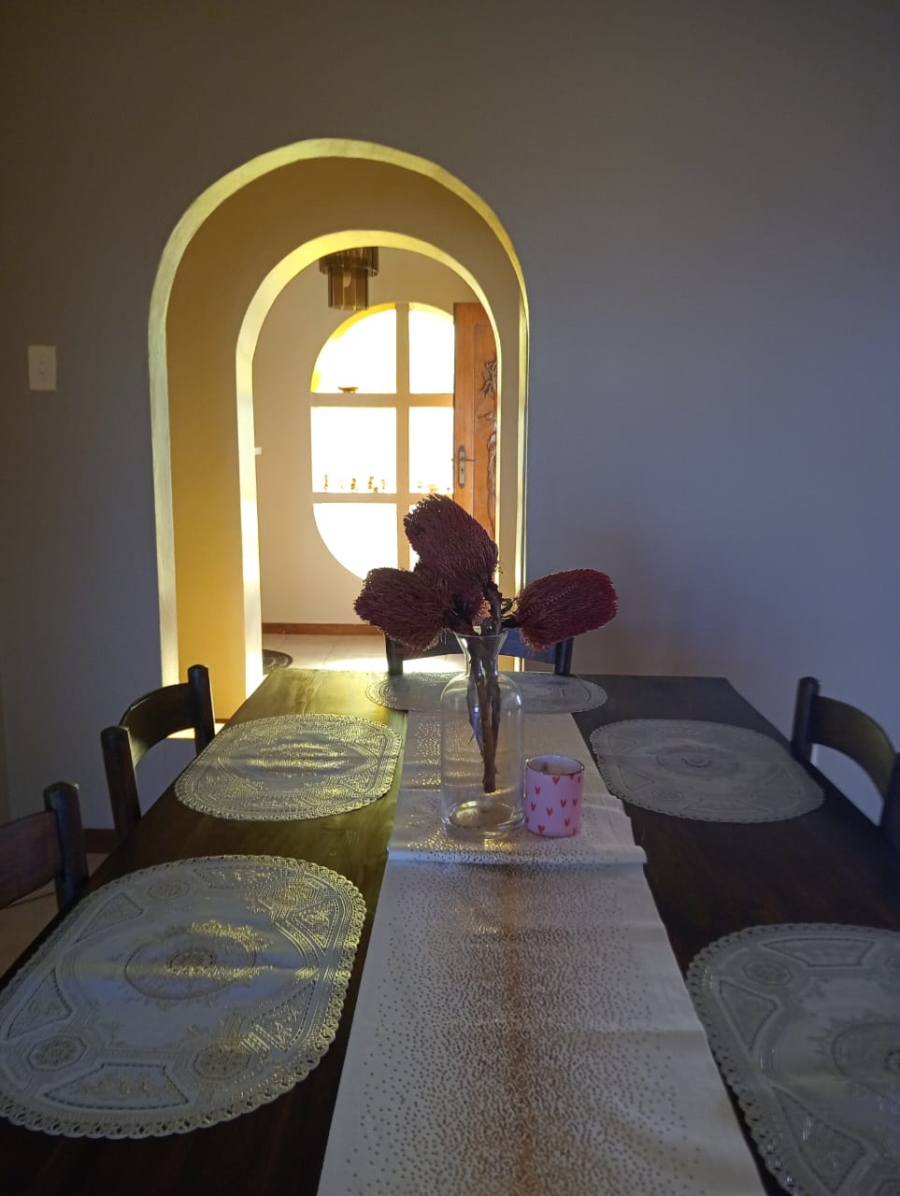 3 Bedroom Property for Sale in Wavecrest Eastern Cape
